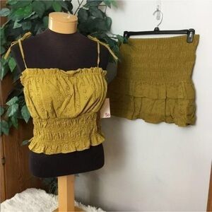 SO smocked ruffle eyelet skirt & cami set Woman’s Juniors size XL dark m…